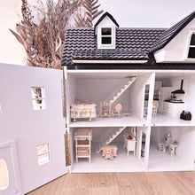 Load image into Gallery viewer, Queen Anne Dolls House