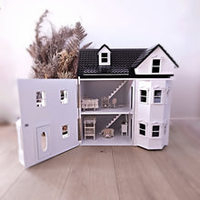 Load image into Gallery viewer, Queen Anne Dolls House